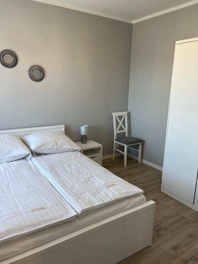 Baltic Vip Nowe Apartamenty Blisko Plazy Реваль Экстерьер фото