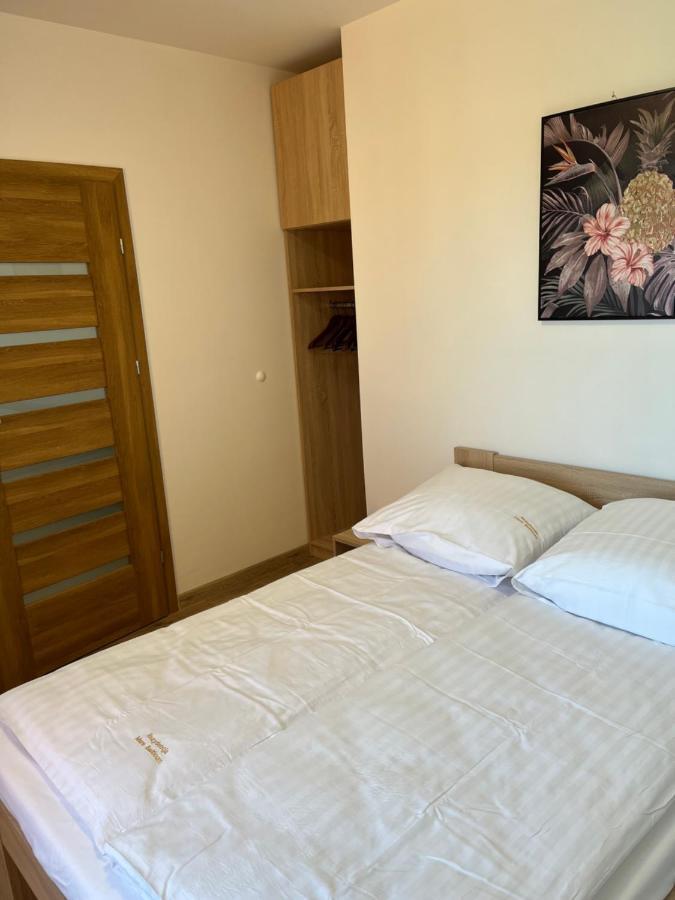 Baltic Vip Nowe Apartamenty Blisko Plazy Реваль Экстерьер фото