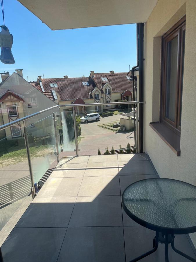 Baltic Vip Nowe Apartamenty Blisko Plazy Реваль Экстерьер фото