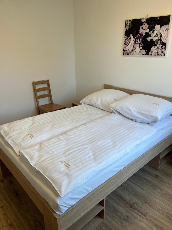 Baltic Vip Nowe Apartamenty Blisko Plazy Реваль Экстерьер фото
