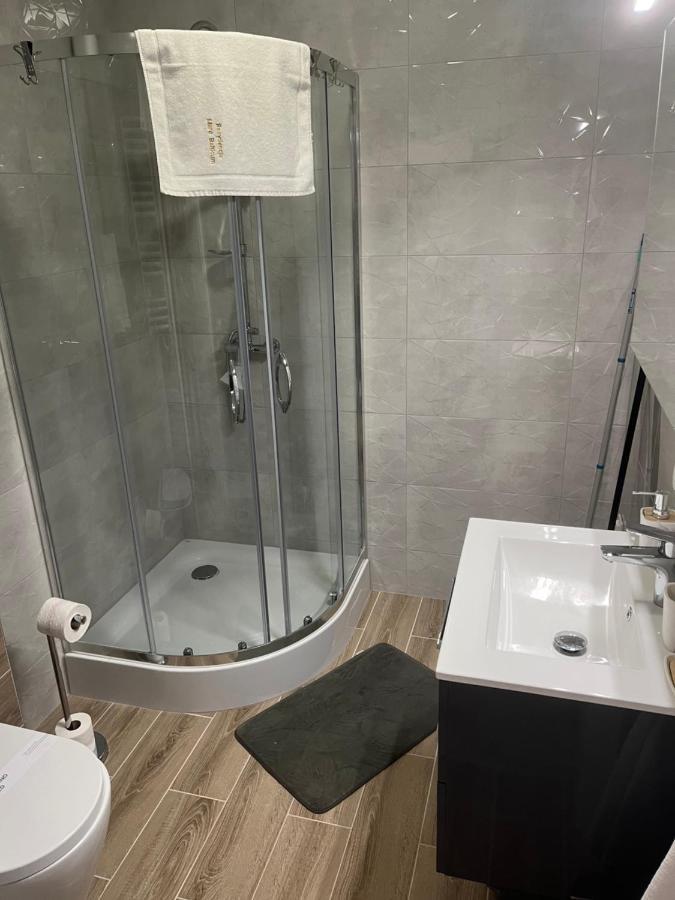 Baltic Vip Nowe Apartamenty Blisko Plazy Реваль Экстерьер фото