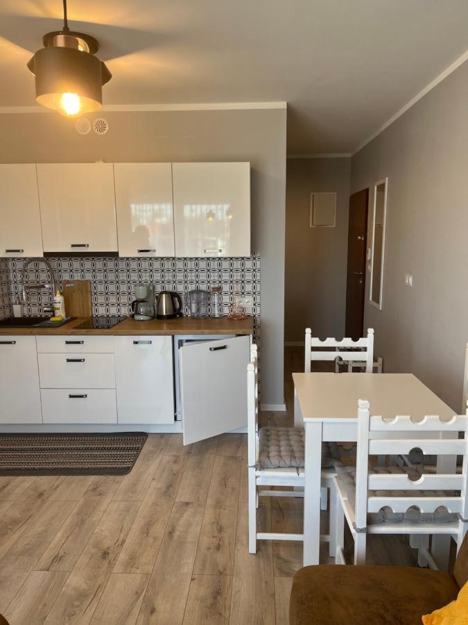 Baltic Vip Nowe Apartamenty Blisko Plazy Реваль Экстерьер фото