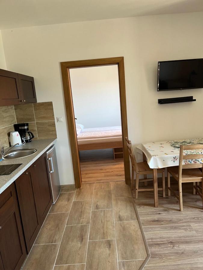Baltic Vip Nowe Apartamenty Blisko Plazy Реваль Экстерьер фото