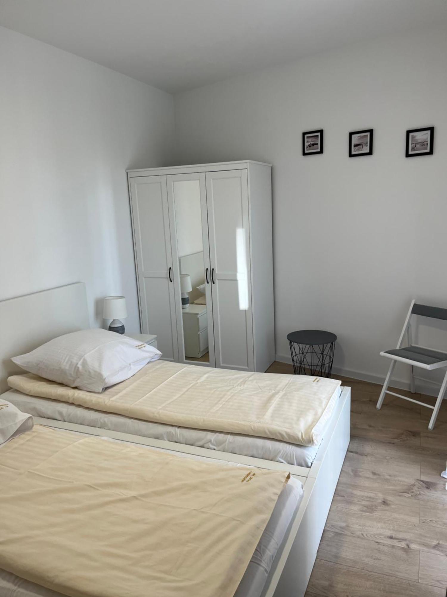 Baltic Vip Nowe Apartamenty Blisko Plazy Реваль Экстерьер фото